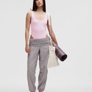 Lululemon Mesh Undermost Low Scoop Bodysuit 💖